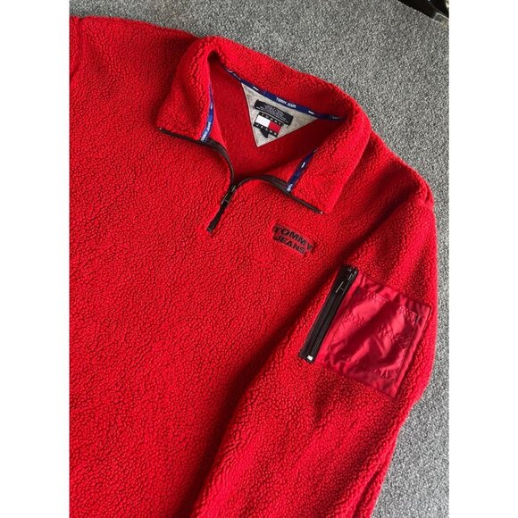 Tommy Jeans Red Sherpa Fleece Pullover Sweater XXL 50% Polyester 50% Acrylic - Picture 2 of 11